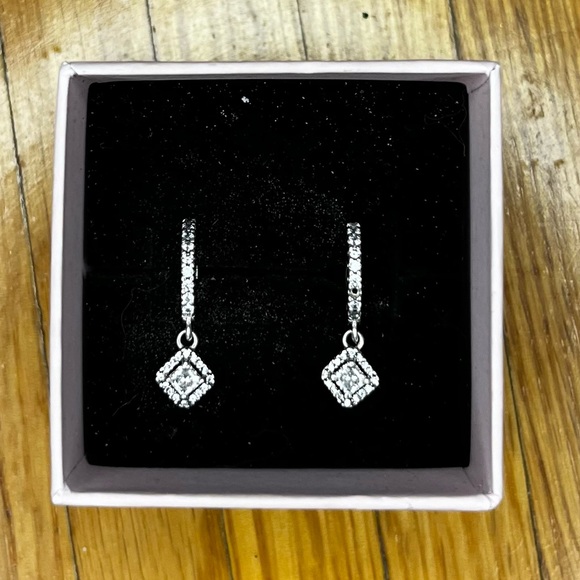 Pandora Square Sparkle Hoop Earrings - Picture 4 of 9